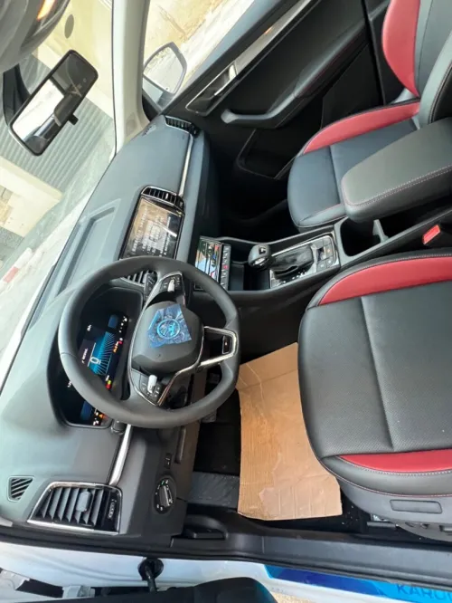 Skoda KAROQ 2025 Luxury