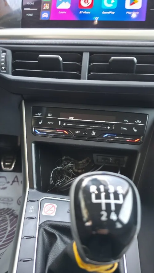 Volkswagen Polo 2023 Move