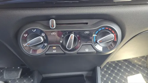 Kia KX1 2025 