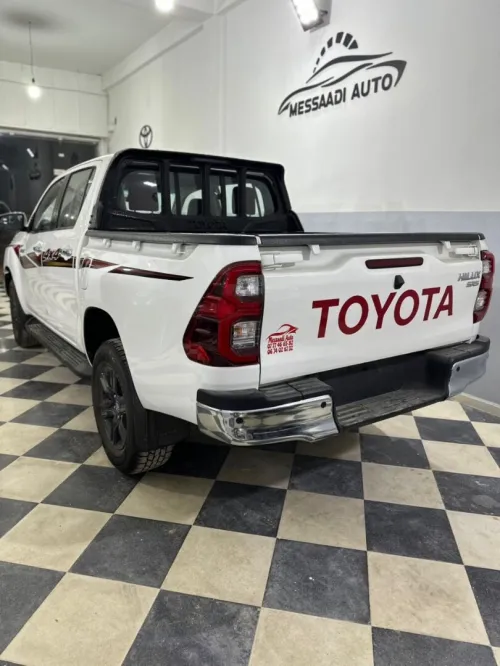 Toyota Revo Omani 2025 Toyota عماني