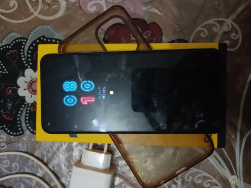 Realme 10 8+8GB / 128GB  etat 10/10 10 "