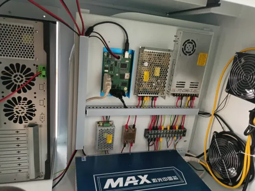Réparation de machines de marquage au laser à fibre