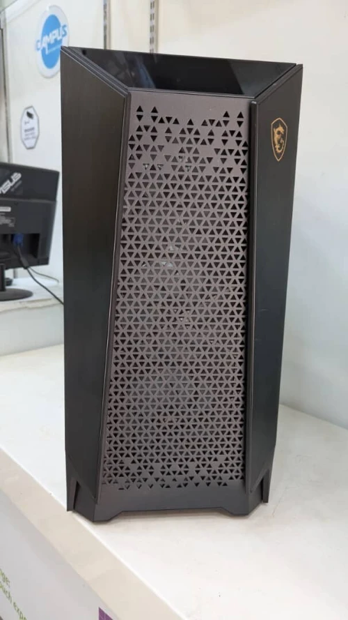 BOITIER MSI MAG PROSPECT 700R écran LED tactile 4.3"