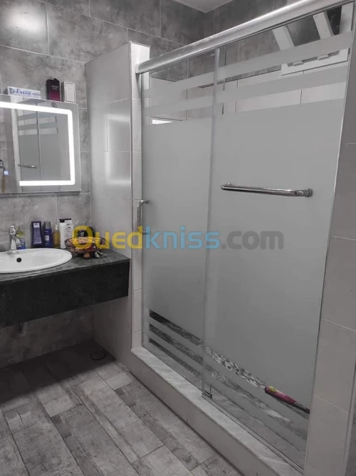 Cabine De Douche En verre trompé 