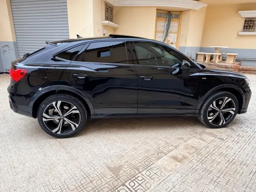 Audi Q3 2024 S-line