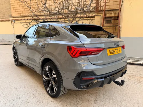 Audi Q3 2023 S-line