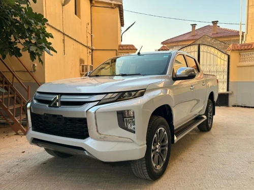 Mitsubishi L200 2022 Doube cabine Evolution
