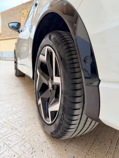 Volkswagen Tiguan 2025 R line