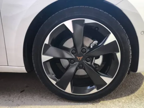 Cupra  Leon 2024 