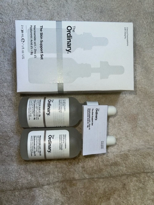 The ordinary  peeling et pack de (Niacinamide + haylronique ) 