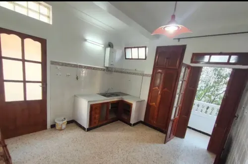 Location Appartement Niveau de villa F4 Alger Chevalley