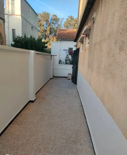 Location Appartement Niveau de villa F4 Alger Chevalley