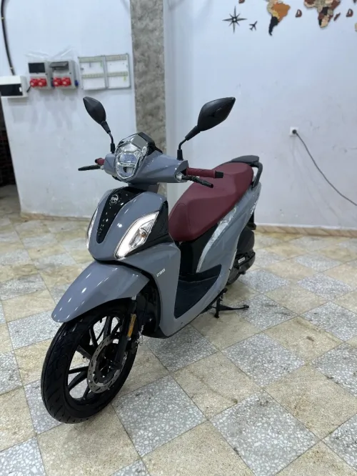 Sym St 200 2025