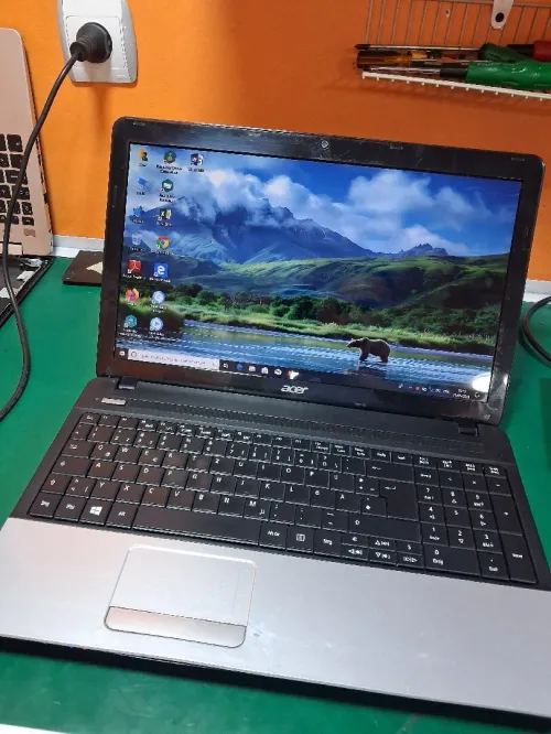 Acer Q5WV1. i5, 8Go de ram et 500 Go de disque