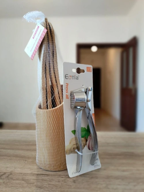 Pack: Presse-Ail et ensemble ustensiles en bois 5 pièces