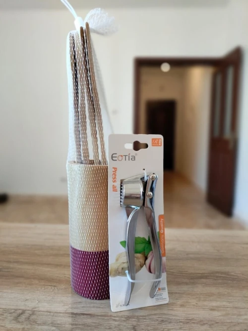 Pack: Presse-Ail et ensemble ustensiles en bois 5 pièces
