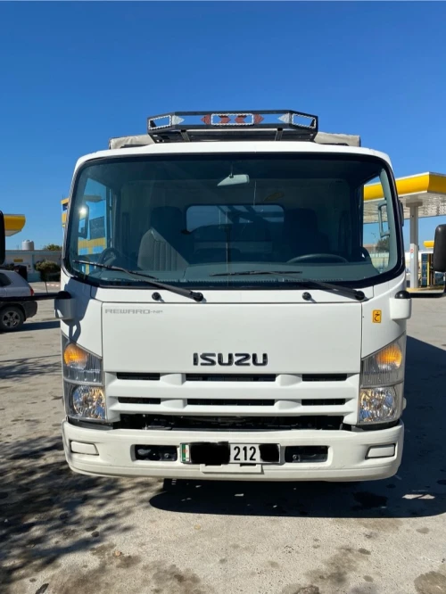 Isuzu Reward-NP 2012