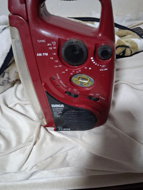 Poste radio tres bon etat ancien