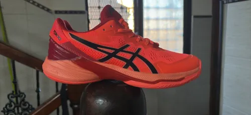 Chaussures Asics Sky Elite Tokyo identique à l original 