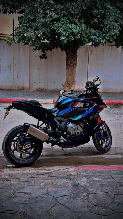 BMW M1000xr 2022