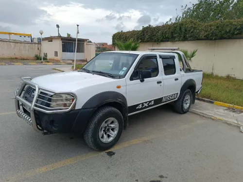 Nissan Pickup 2005 Hard body