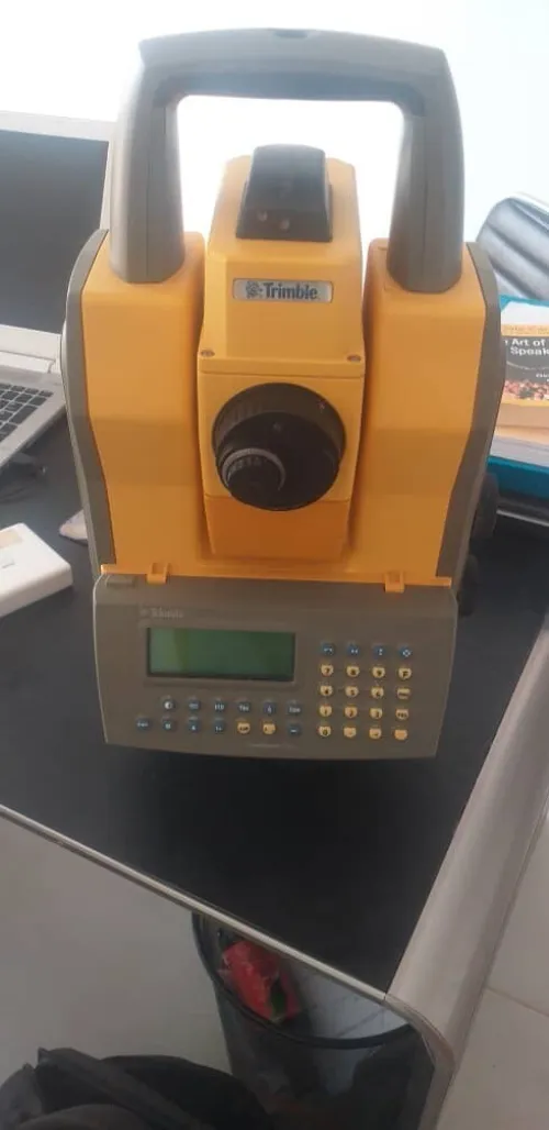Station total trimble la série 5000 DR 200+ robotise 