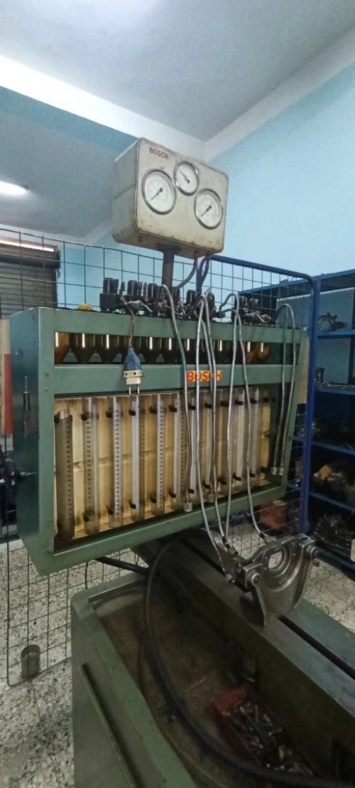 Banc d'essai injection de 8 a 12 cylinders de marque bosh 