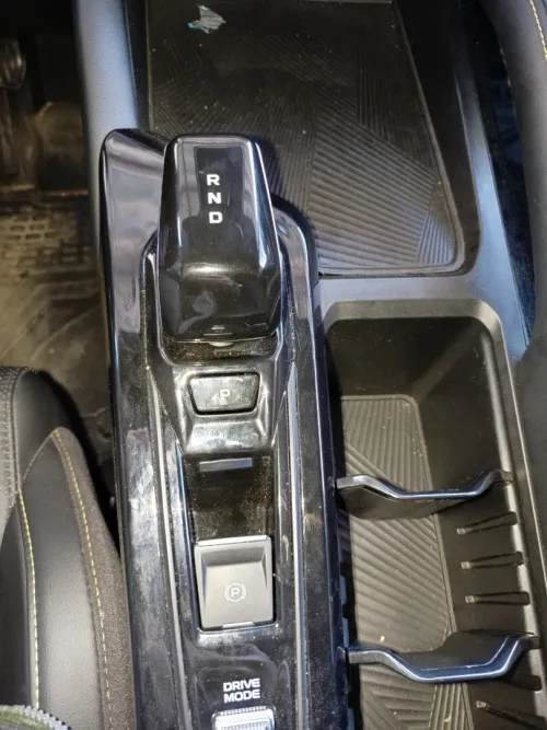 Geely Coolray 2025 