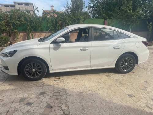 MG MG5 2025 Delux