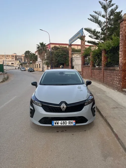 Renault Clio 5  2024 