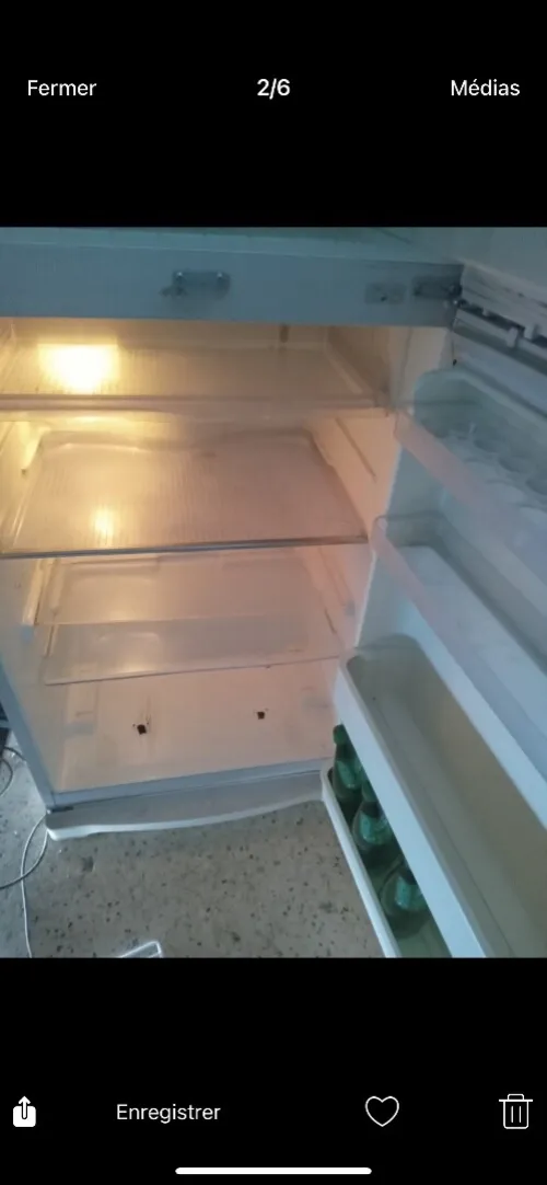 Refrigerator 