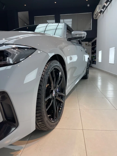 BMW Série 3 2024 M performance
