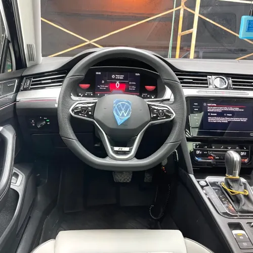 Volkswagen Passat 2025 R Line