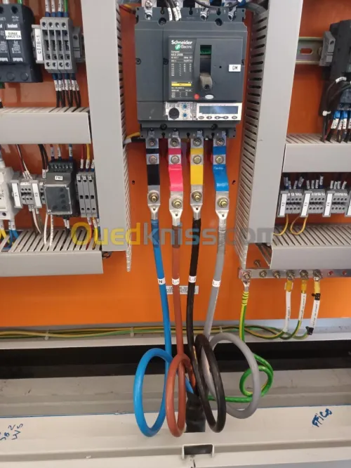 كهرباء صناعية  Glanding PLC Armoires  Diesel  ATS  Maintenance