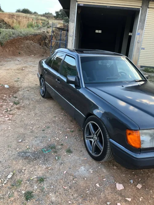 Mercedes E320 1988 Benz