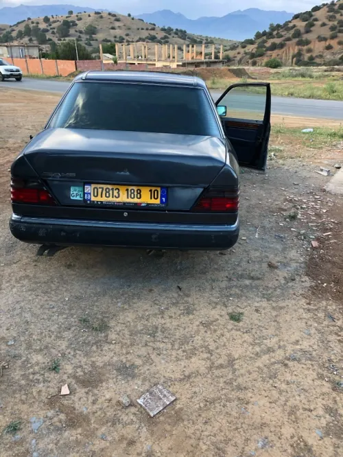 Mercedes E320 1988 Benz