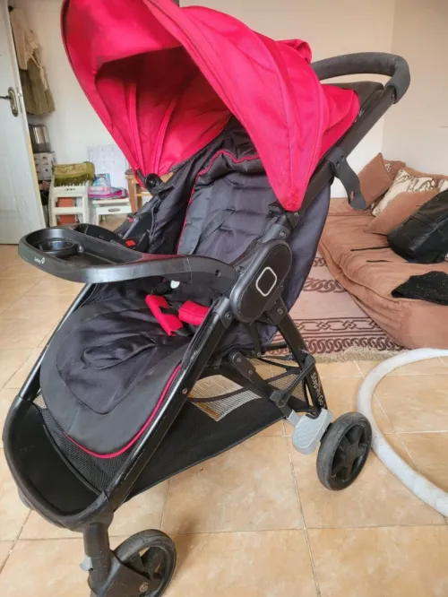 Poussette Pliable canadienne 