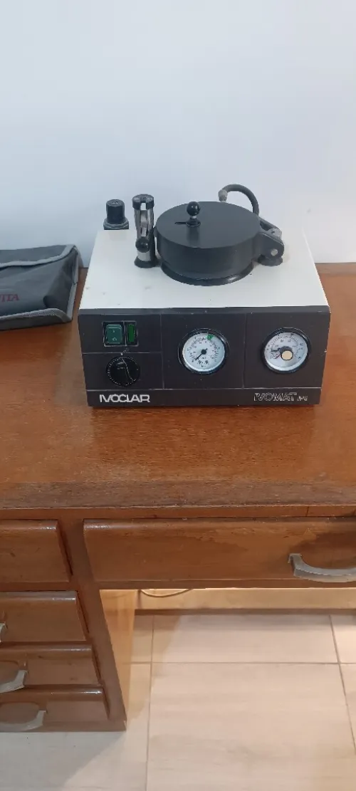Polymérisateur dentaire ivoclar