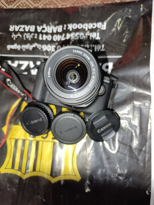 Camera canon eos 2000d