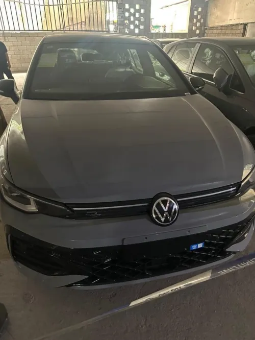 Volkswagen Golf 8 2025 R Black Edition 