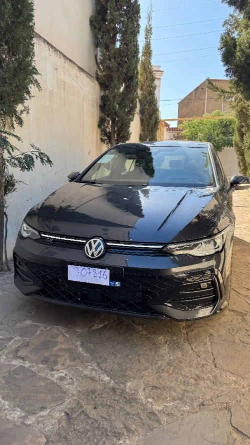 Volkswagen Golf 8 2025 R-Line