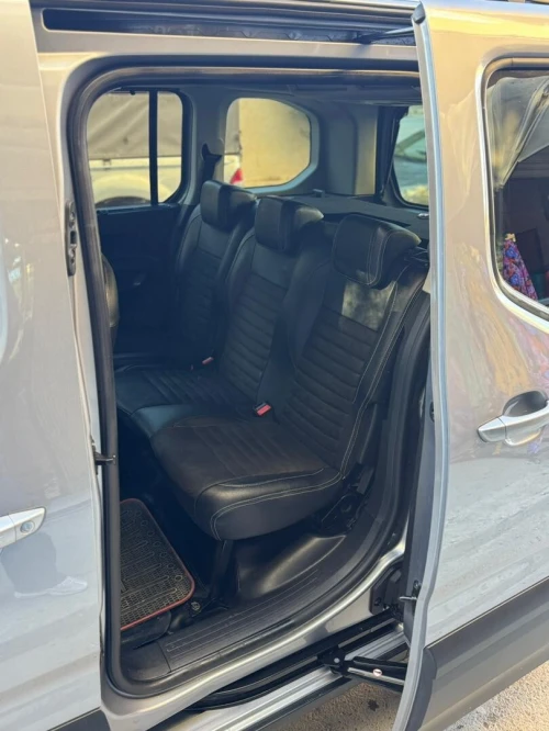 Peugeot peugeot rifter 2021 