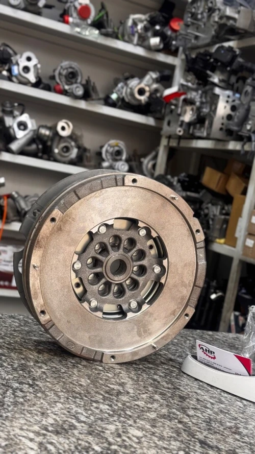 VOLAN MOTEUR BOÎTE DE VITESSES MANUELLE AUDI A4 B8 A5 DESPATCH A6 C7 2.0TDI 2011-2018 LUK