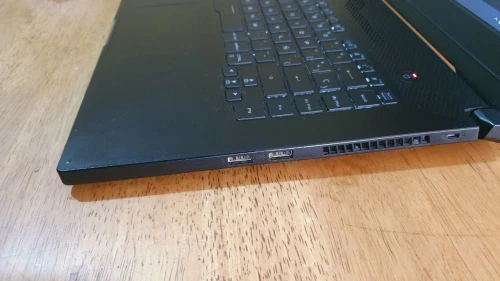ASUS GA502DU laptop gaming