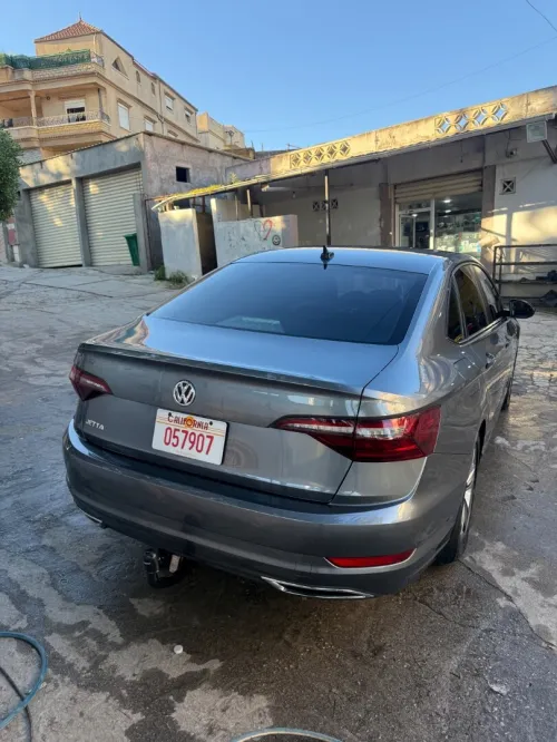 Volkswagen Jetta 2021 Carat