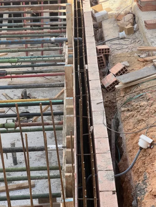 نجاز مسابح، جاكوزي وبيع معدات احترافية | Réalisation Piscine, Jacuzzi & Vente Équipements