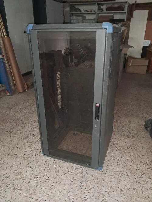 ARMOIRE  DE BRASSAGE  24U  Marque RETEX  Espagne 