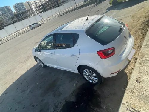 Seat Ibiza 2015 Fully +Toit ouvrant