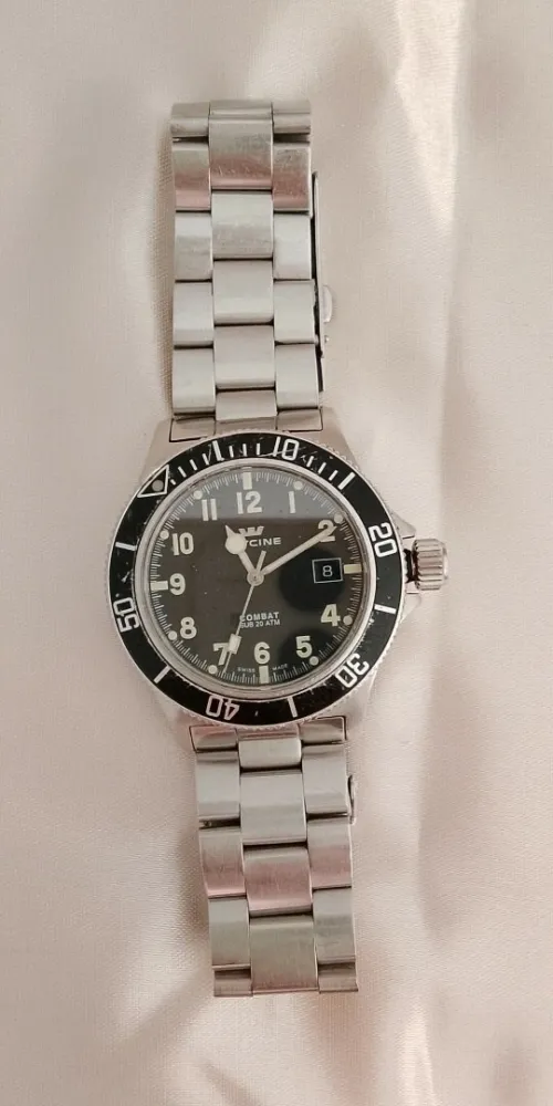 Glycine Combat Sub أوتوماتيك 42mm