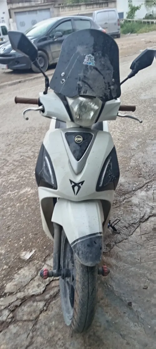 Sim St 2018